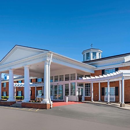 Clarion Hotel Conference Center - North Лексингтън Екстериор снимка
