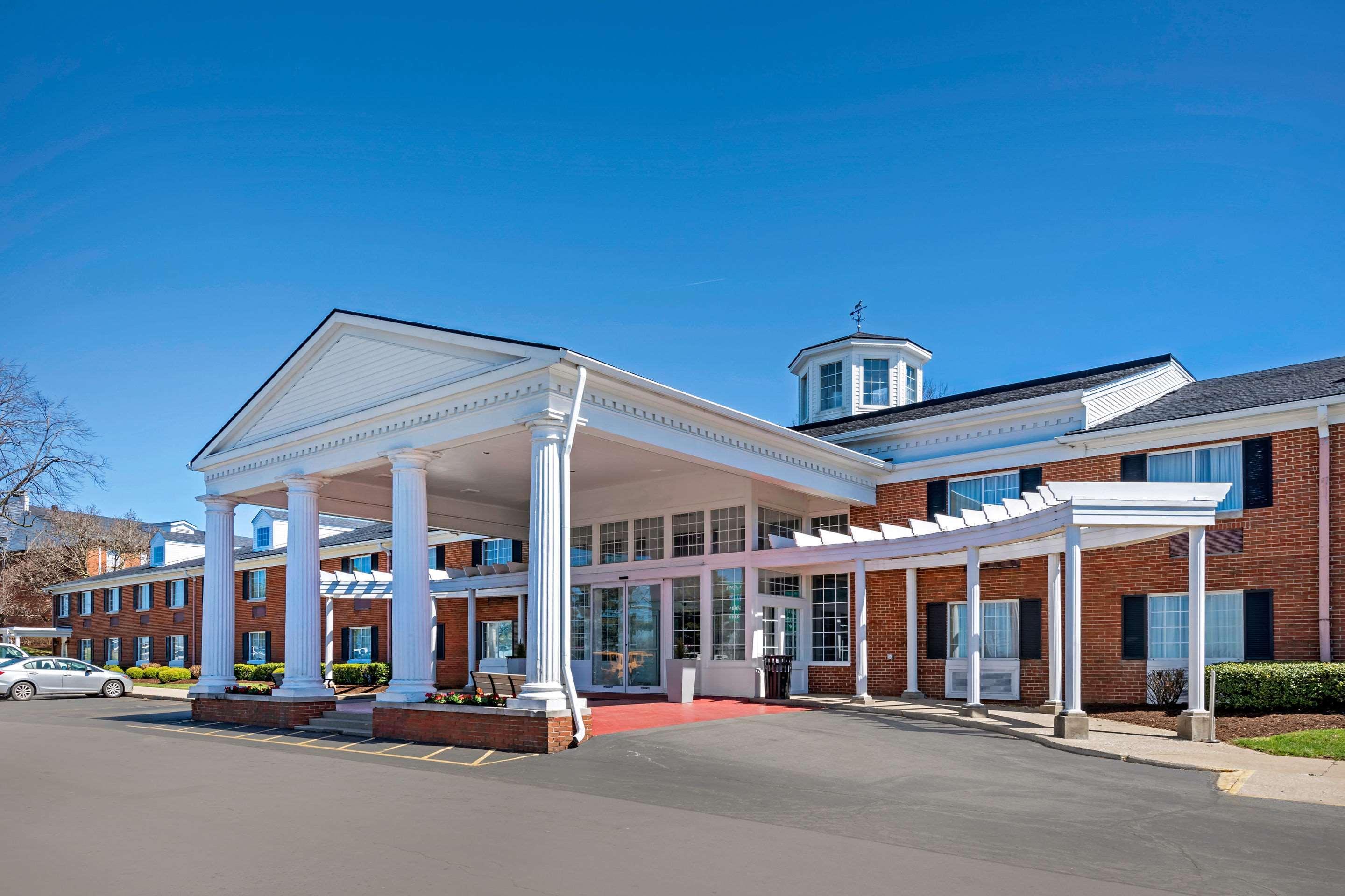 Clarion Hotel Conference Center - North Лексингтън Екстериор снимка